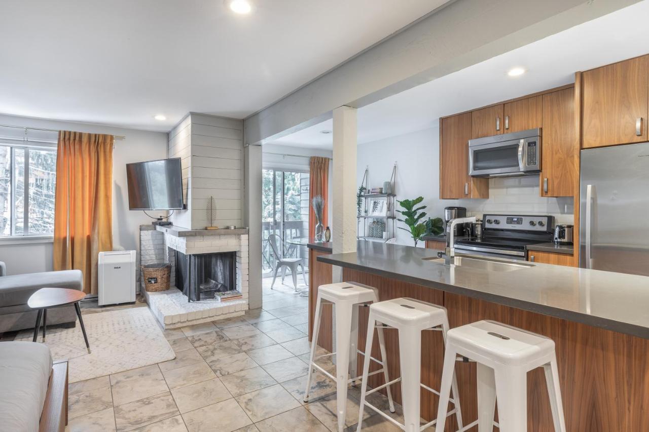 Updated Whistler Creek Studio With Parking Γουίστλερ Εξωτερικό φωτογραφία